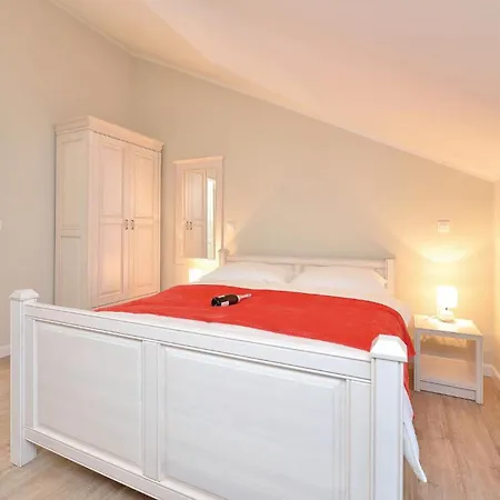 7 Bedroom Amazing In *