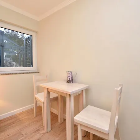 7 Bedroom Amazing In Košljun