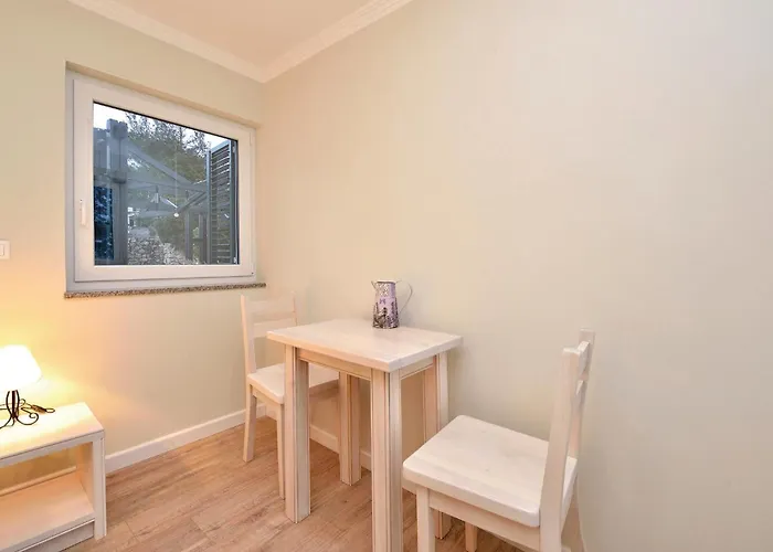 7 Bedroom Amazing In Košljun