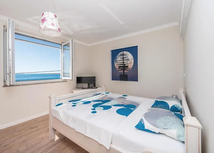 7 Bedroom Amazing In Tatil Evi Košljun