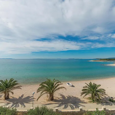 Дом отдыха 7 Bedroom Amazing In Kosljun