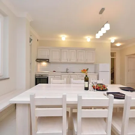 7 Bedroom Amazing In * Košljun