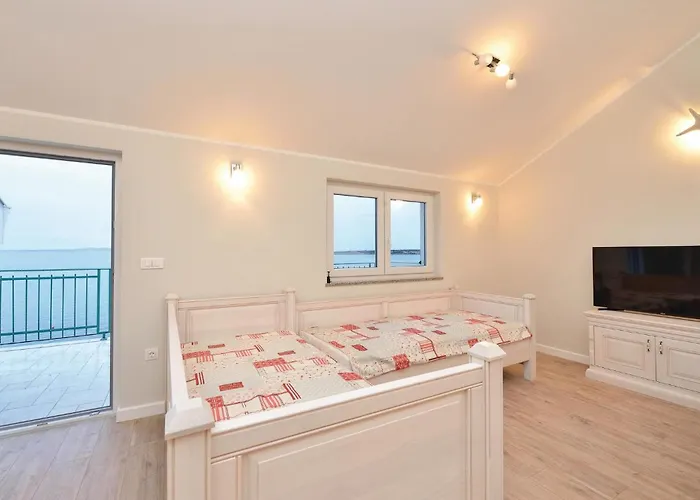 7 Bedroom Amazing In *