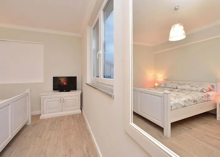 Vikendica 7 Bedroom Amazing In *